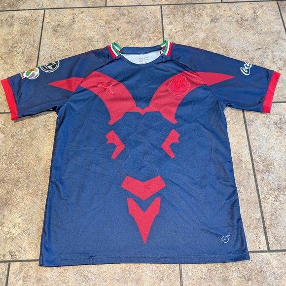 Chivas Guadalajara 2018 Puma Jersey Men's Medium Ladies Large - Picture 1 of 9
